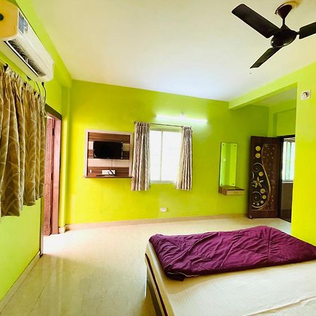 Hotel Falcon House ! Puri - Shriyash Group Esterno foto