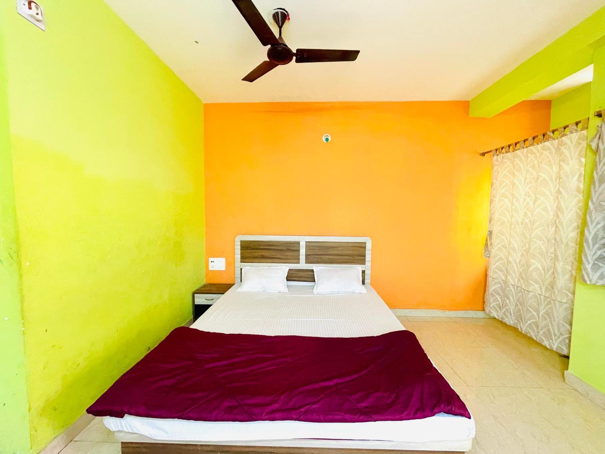 Hotel Falcon House ! Puri - Shriyash Group Esterno foto